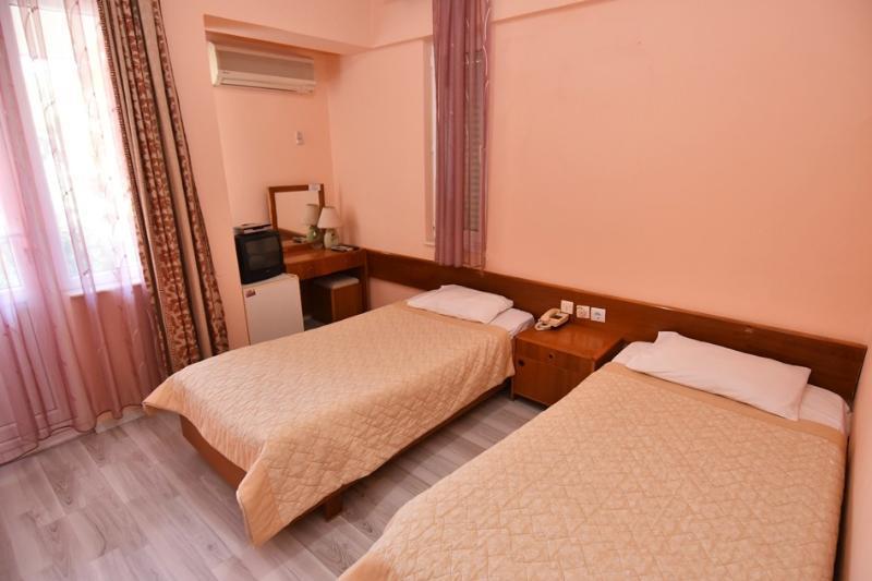 Otel Uemit