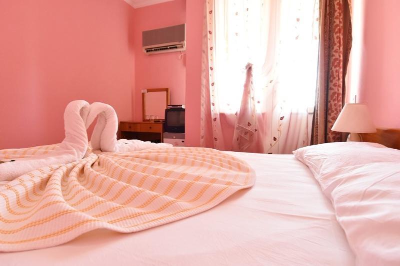Otel Uemit